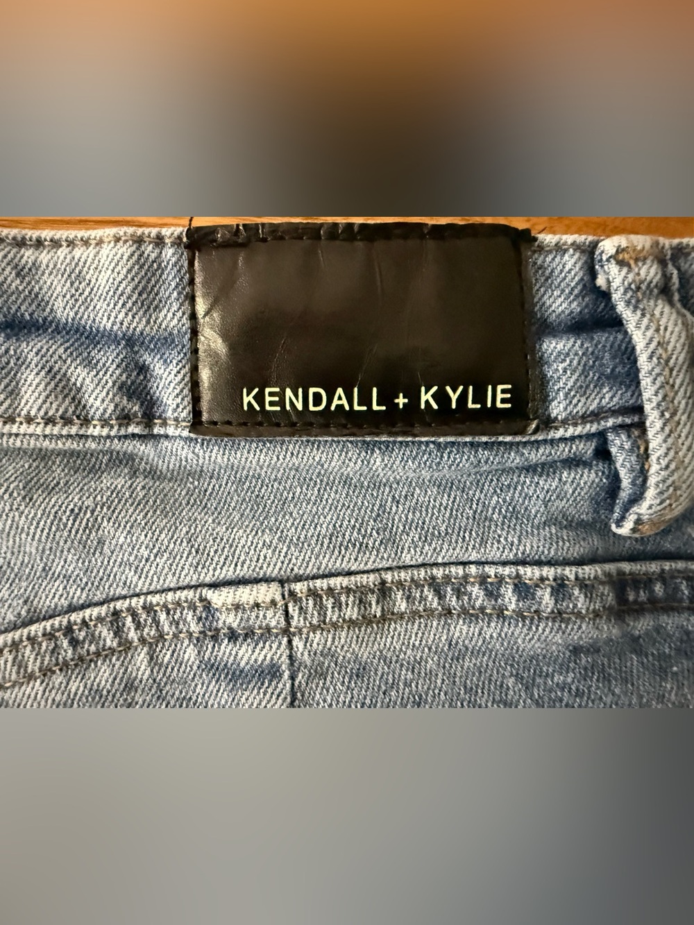 Kendall & Kylie Distressed Mid-Blue Denim Shorts Y2K - Picture 5 of 7